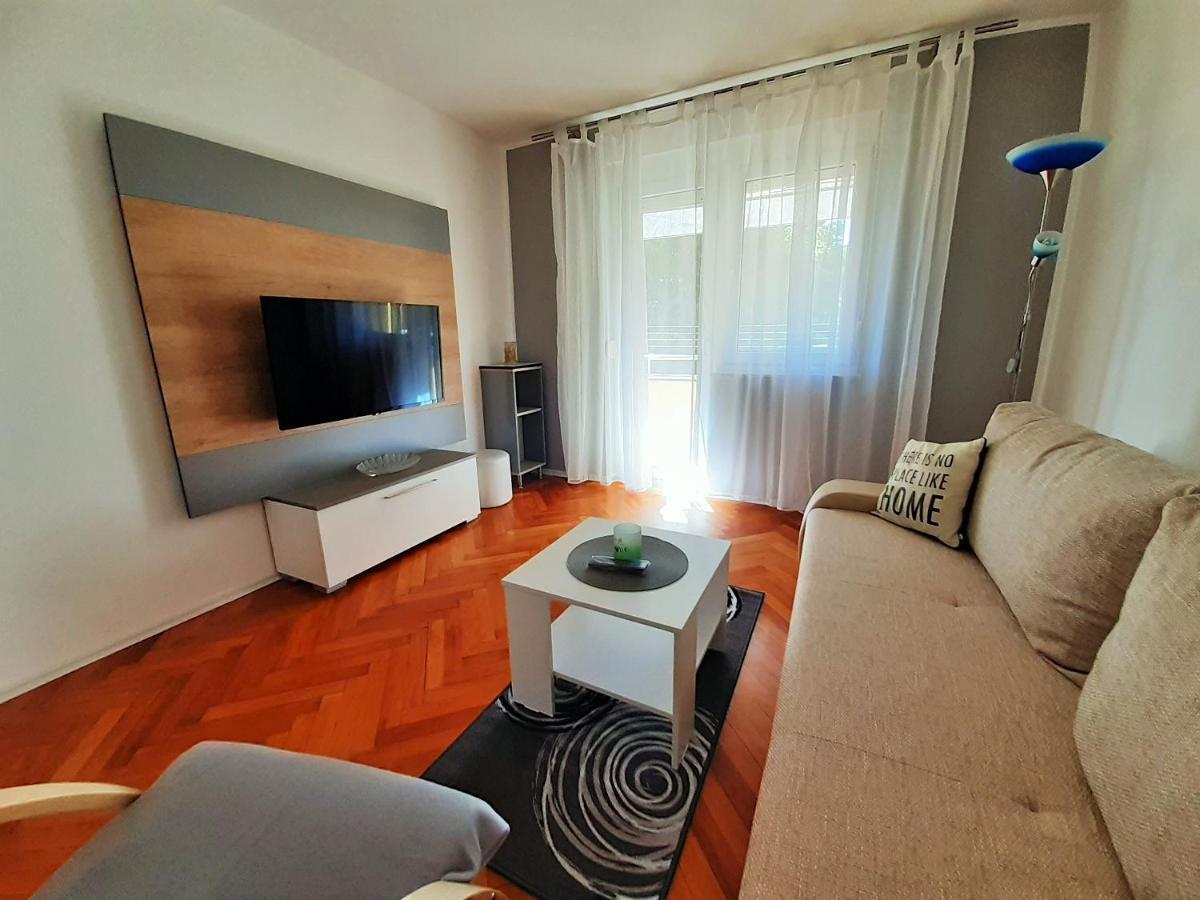 Appartamento Bright & Cozy Pola Esterno foto